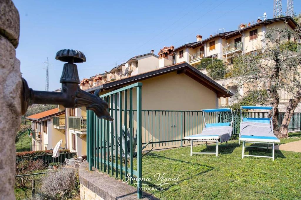 Ferienwohnung Il Giardino Di Laura Costa Volpino Exterior foto