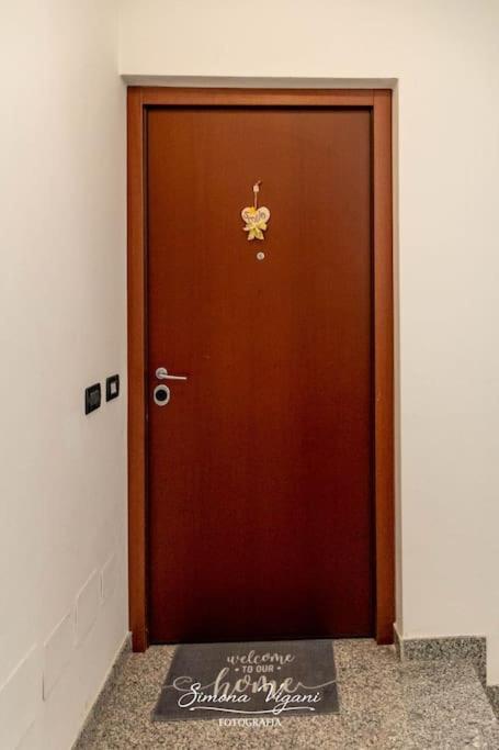 Ferienwohnung Il Giardino Di Laura Costa Volpino Exterior foto